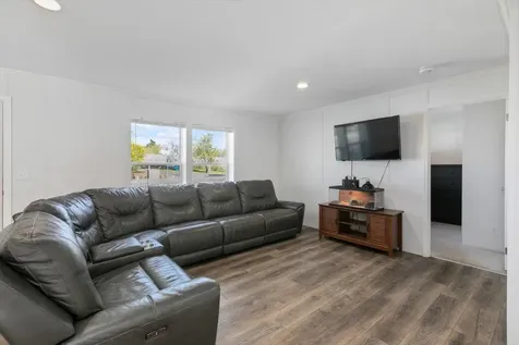 230 Chestnut Hill Road Rochester NH 03867