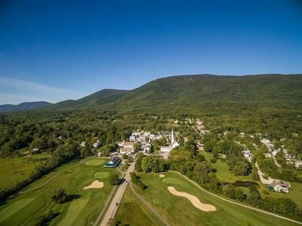 36 Falcons Bluff Road Manchester VT 05254