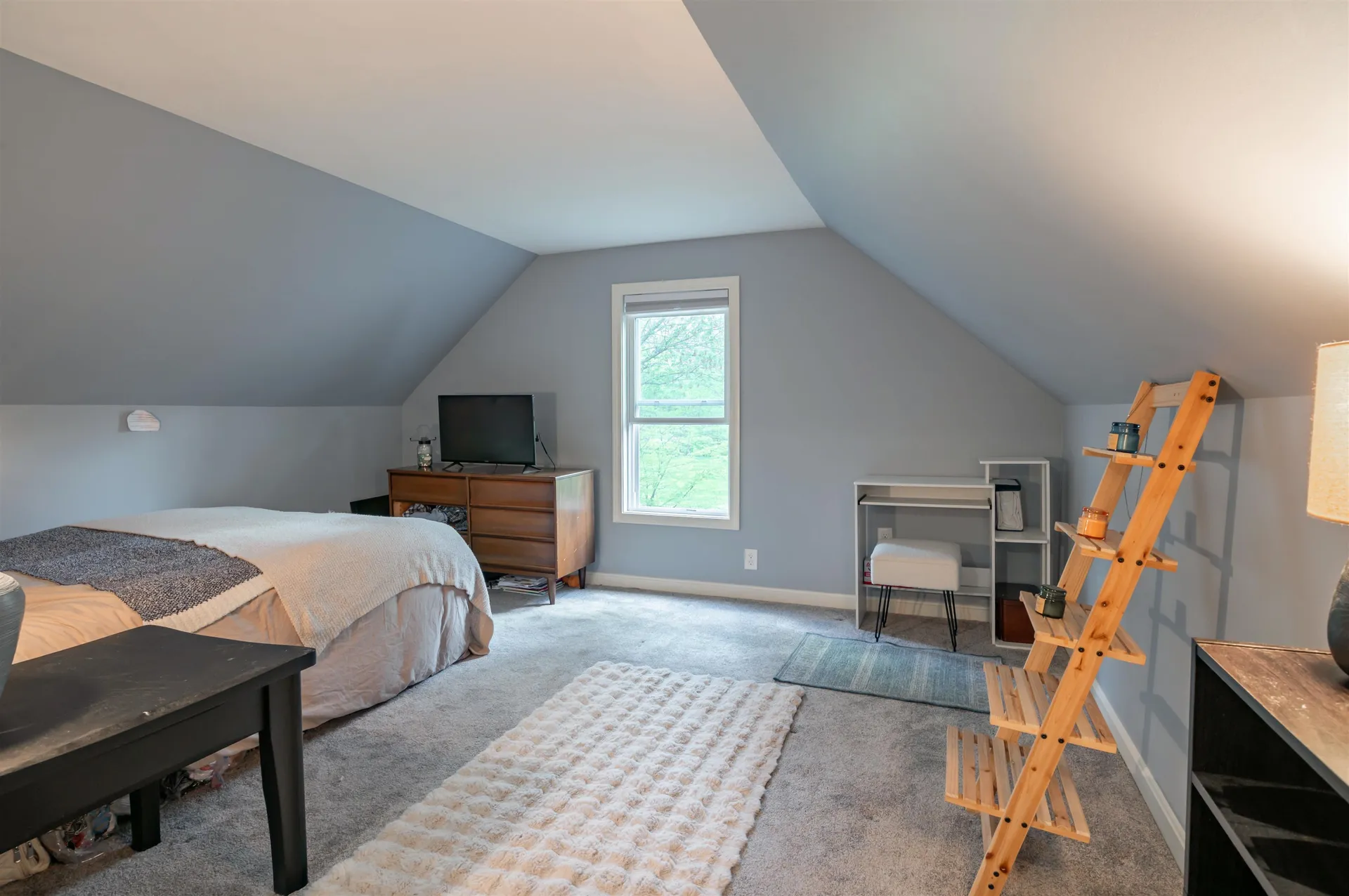 16 Sarah Drive Merrimack NH 03054
