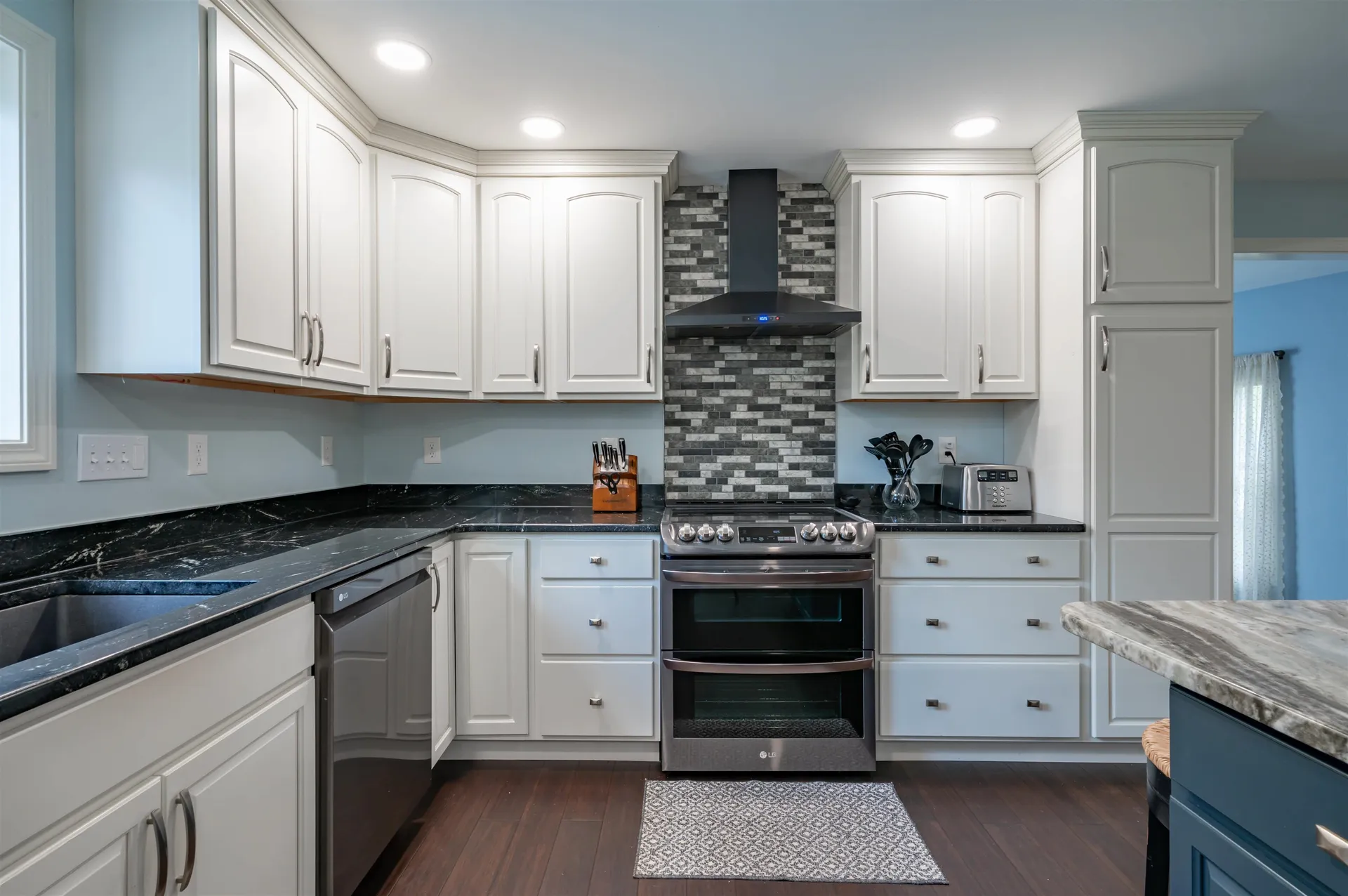 16 Sarah Drive Merrimack NH 03054