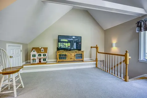 19 Bonnies Way Hampstead NH 03841