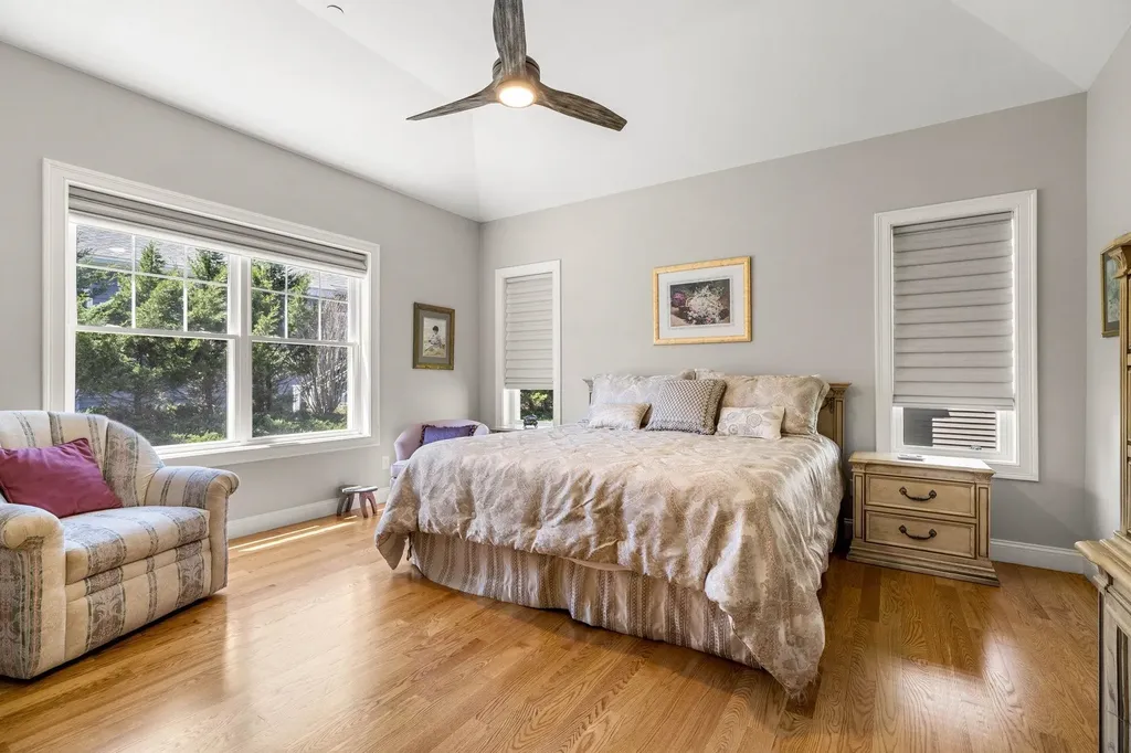 7 Catalpa Road Salem NH 03079