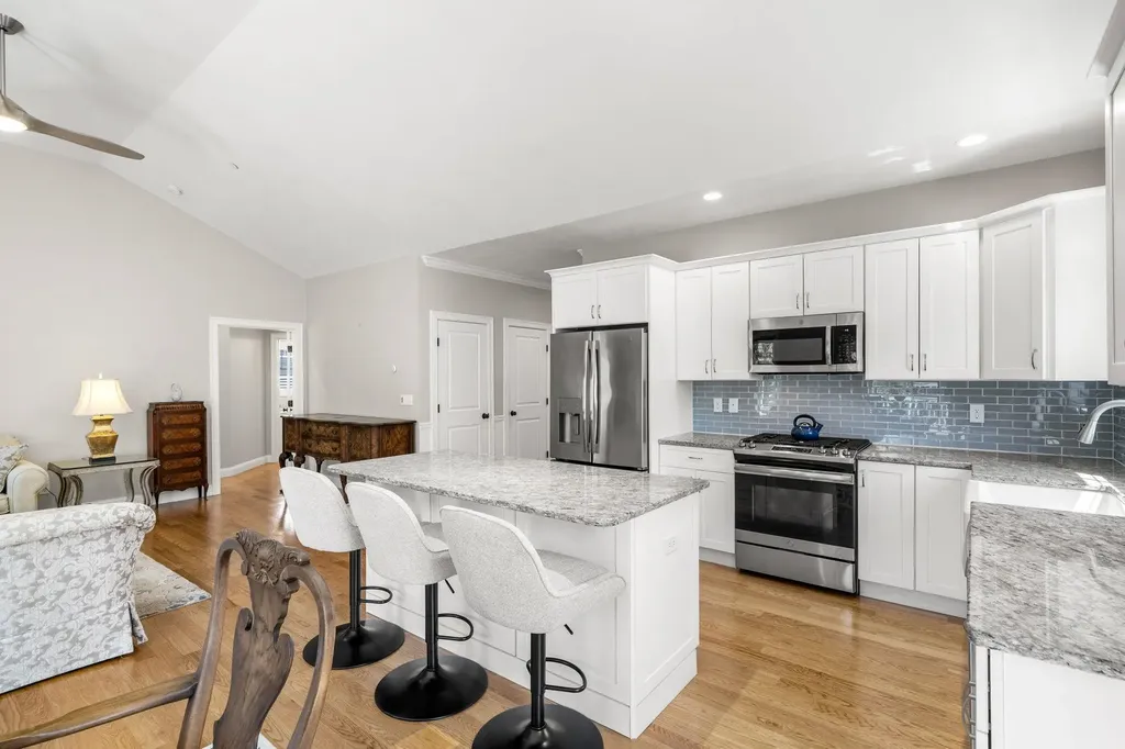 7 Catalpa Road Salem NH 03079