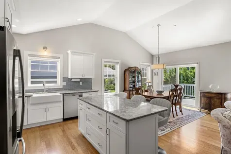 7 Catalpa Road Salem NH 03079
