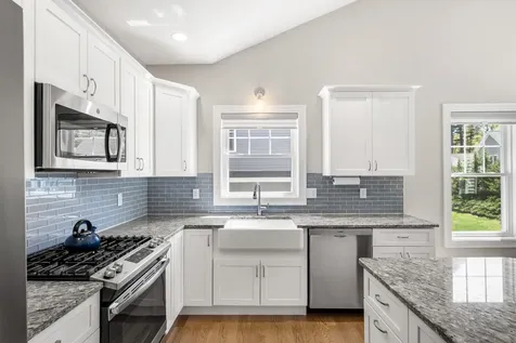 7 Catalpa Road Salem NH 03079