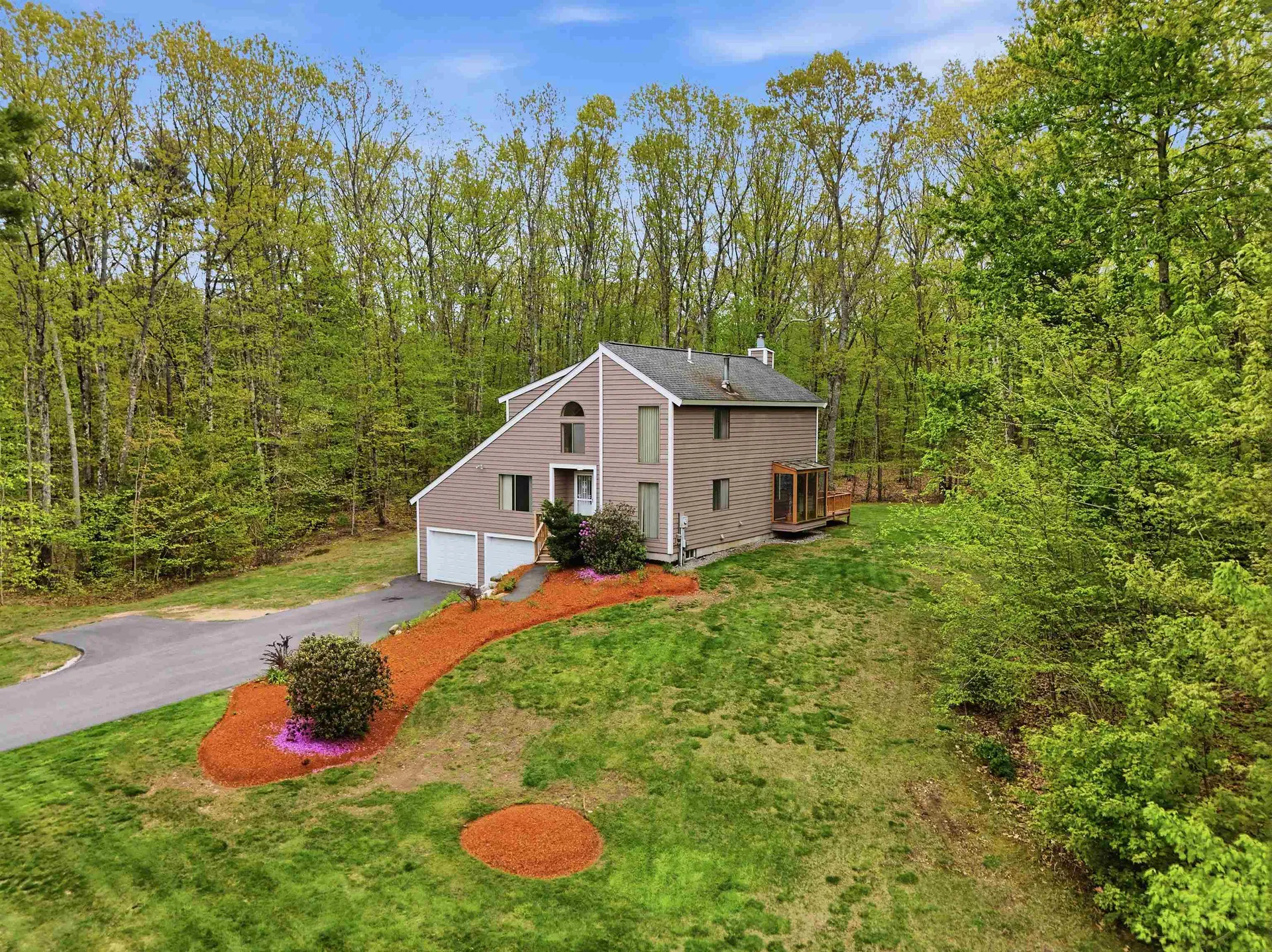 35 Pilgrim Circle Hampstead NH 03826