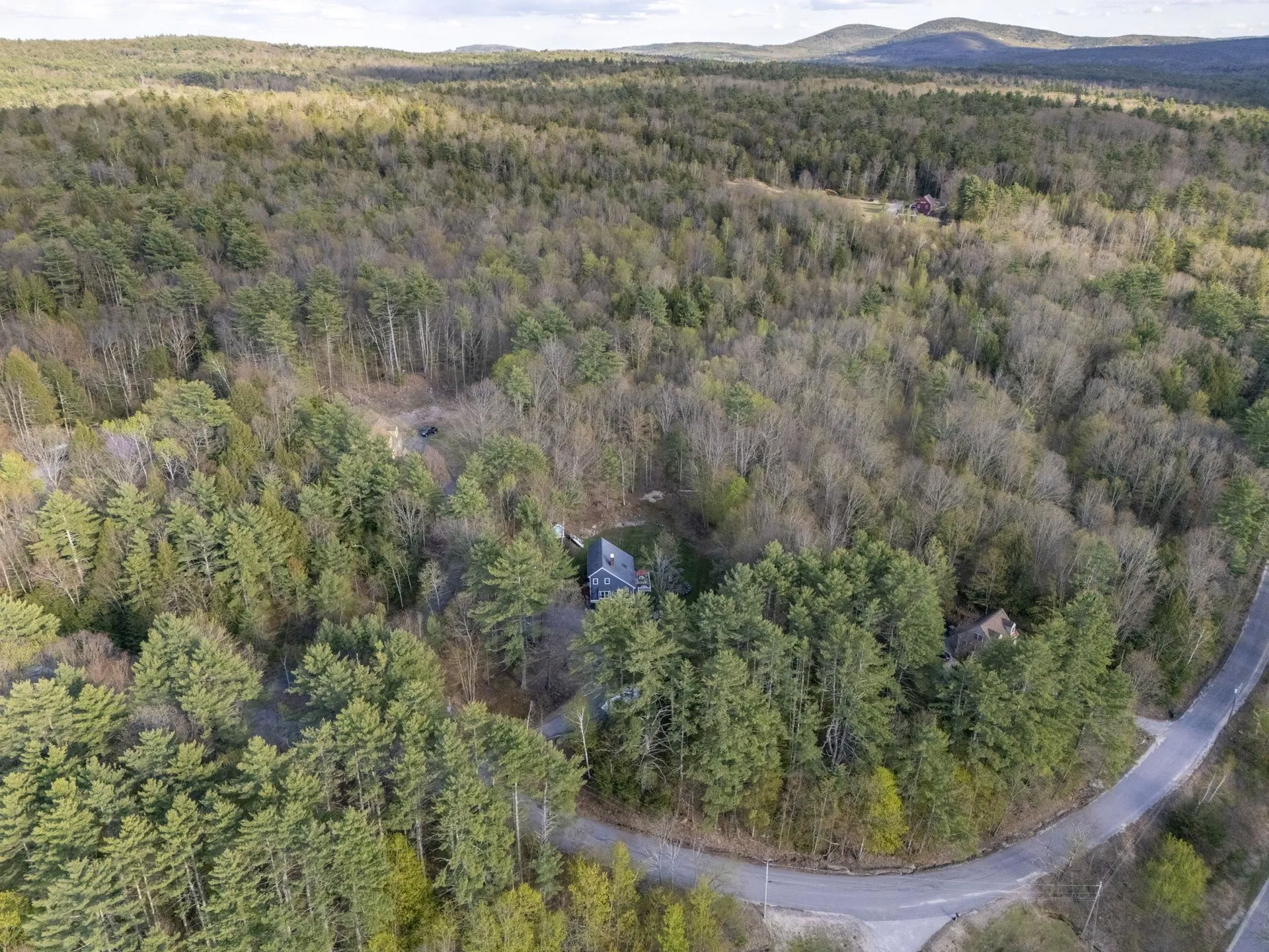 8 Greenwood Road Weare NH 03281