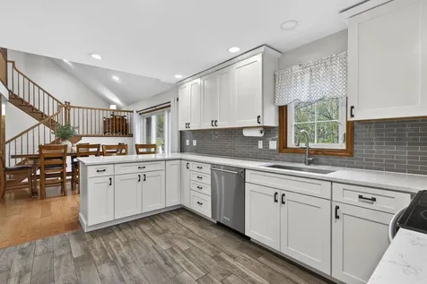 8 Greenwood Road Weare NH 03281