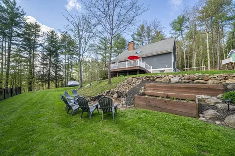 8 Greenwood Road Weare NH 03281
