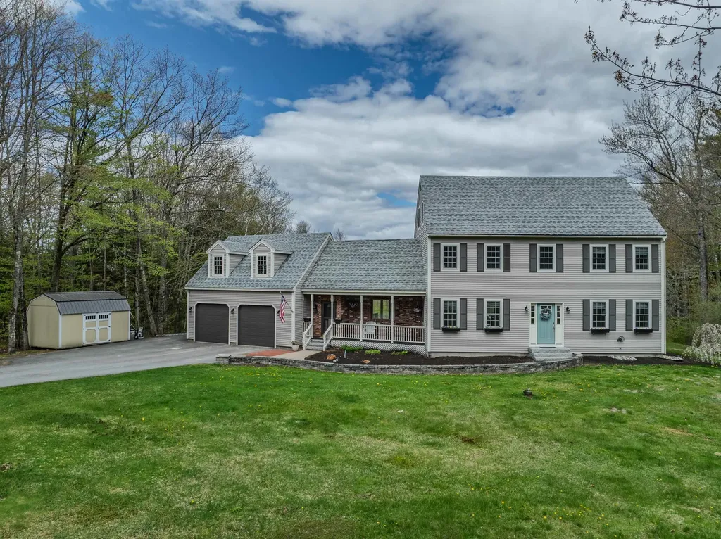 137 Sargent Road Holderness NH 03245