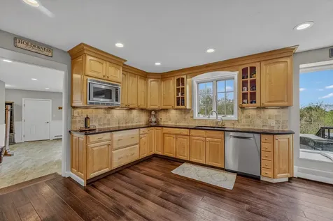 137 Sargent Road Holderness NH 03245
