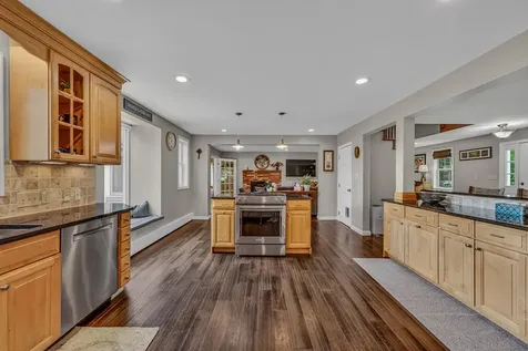 137 Sargent Road Holderness NH 03245