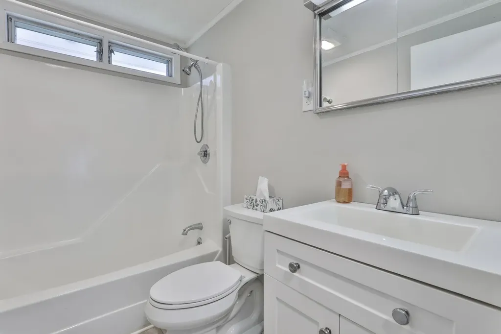 59 Crosby Street Milford NH 03055