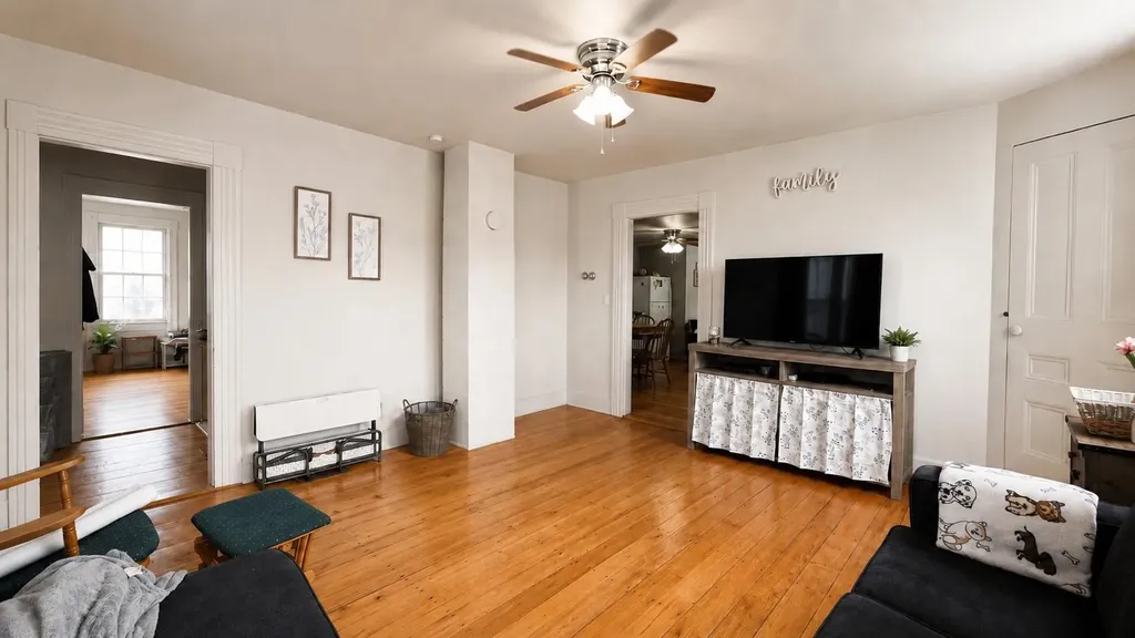 15 Daniels W Road Albany VT 05845