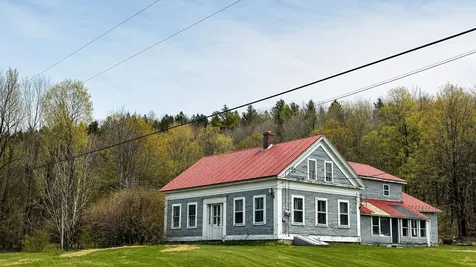 15 Daniels W Road Albany VT 05845