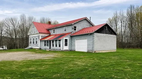15 Daniels W Road Albany VT 05845