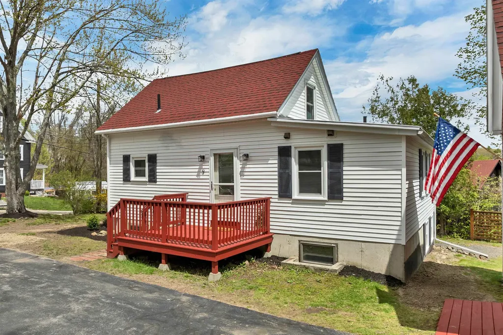 9 Elm Street Milton NH 03851