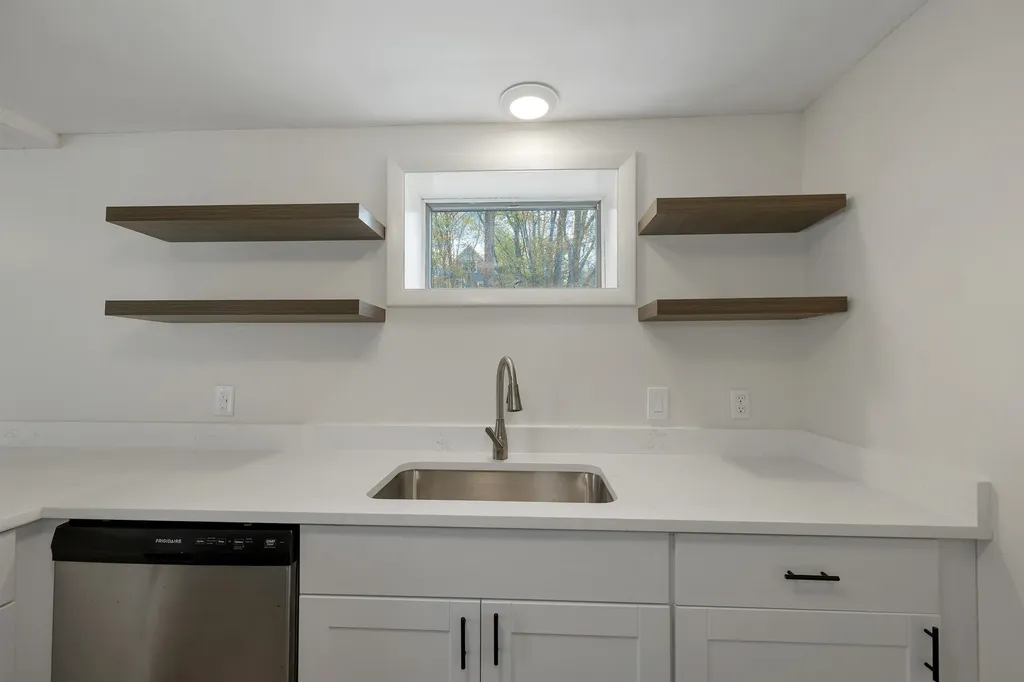 9 Elm Street Milton NH 03851