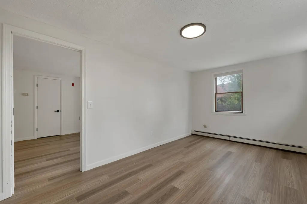 9 Elm Street Milton NH 03851