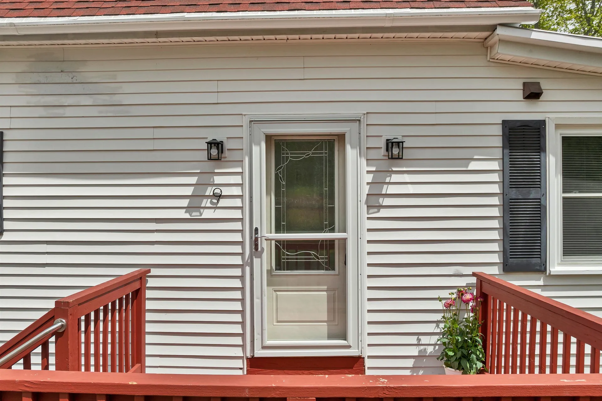 9 Elm Street Milton NH 03851