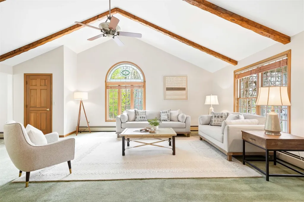 33 Brook Road Amherst NH 03031