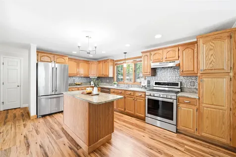 33 Brook Road Amherst NH 03031