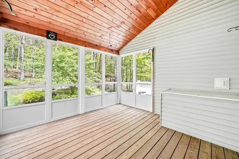 33 Brook Road Amherst NH 03031