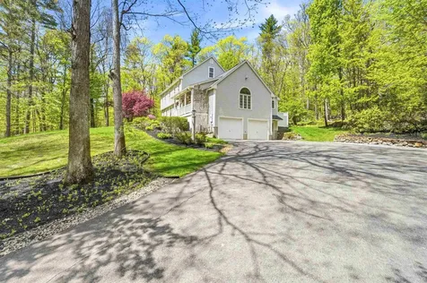 33 Brook Road Amherst NH 03031