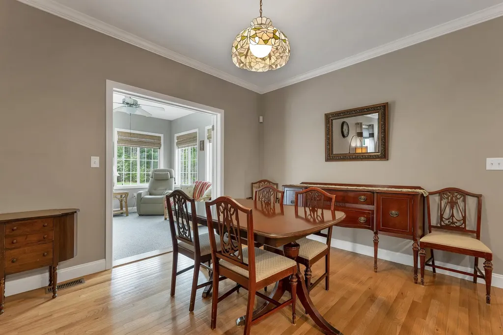 20 Brookview Road Windham NH 03087