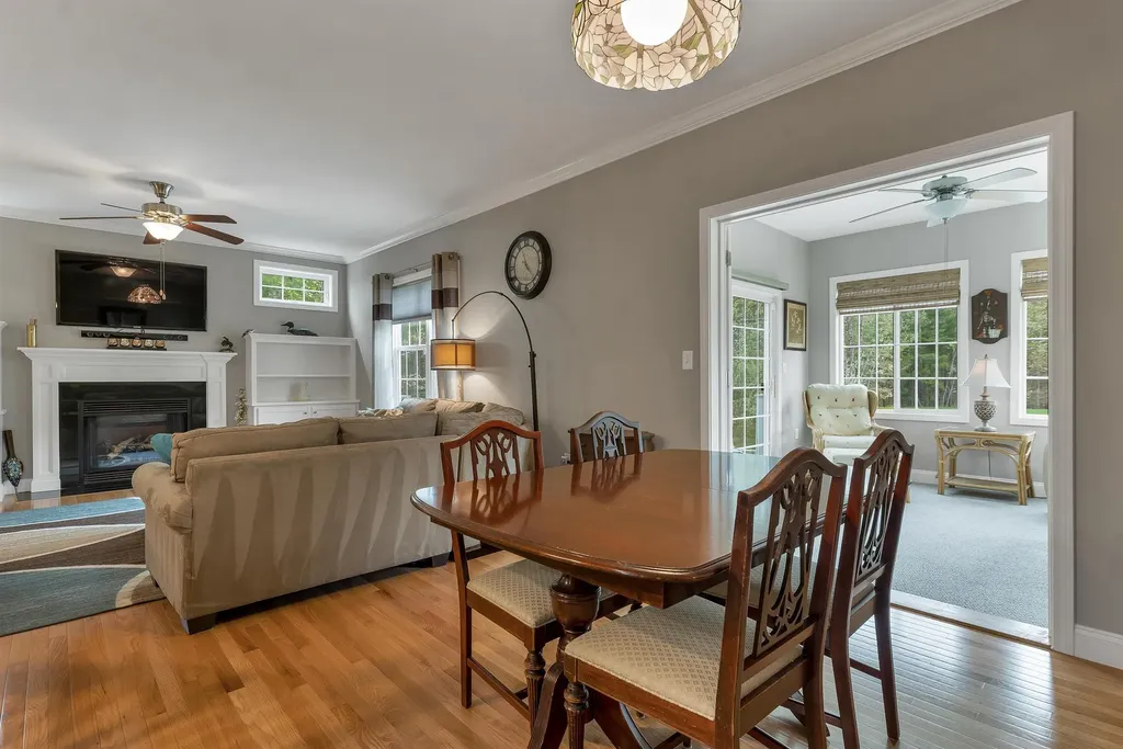 20 Brookview Road Windham NH 03087