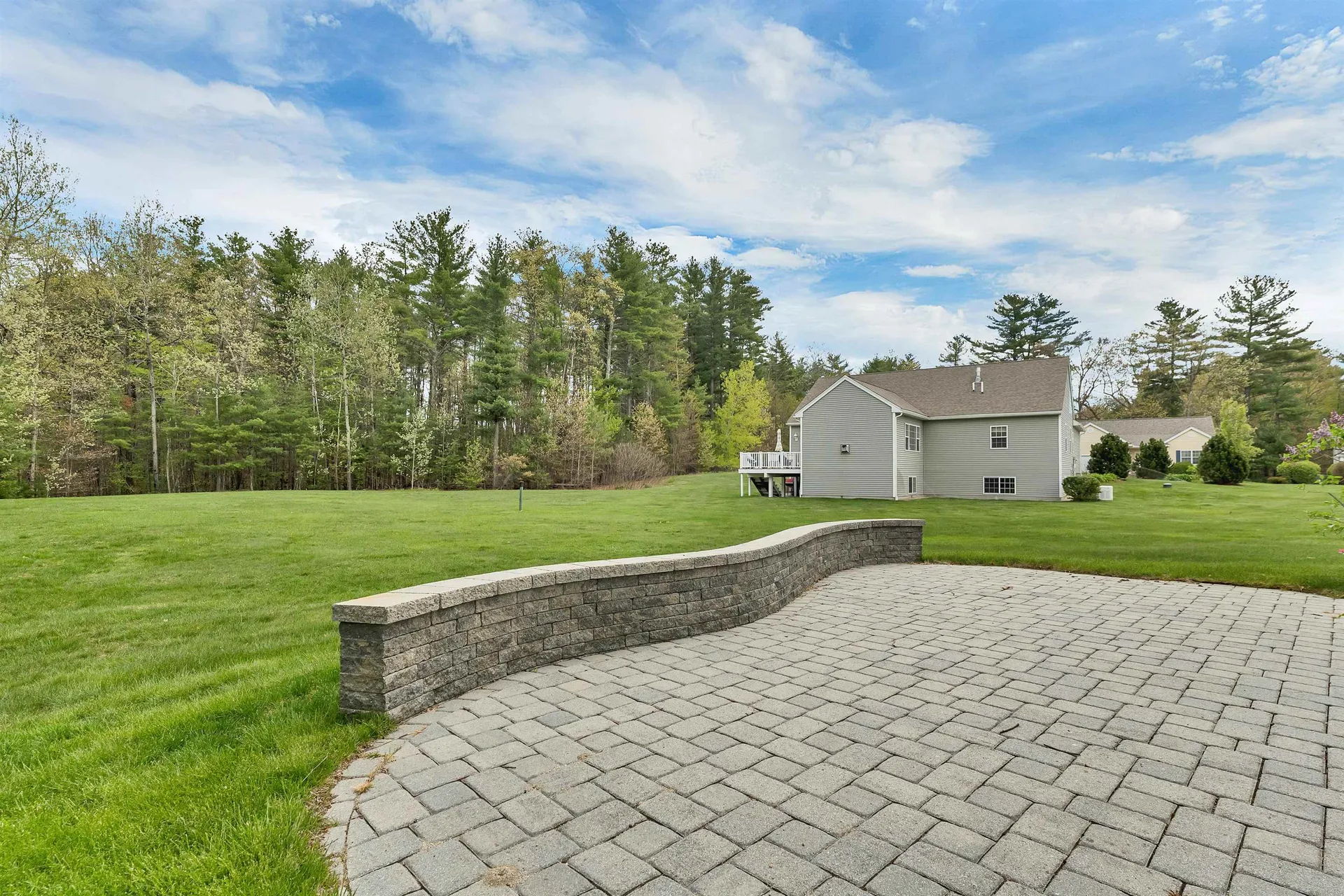 20 Brookview Road Windham NH 03087