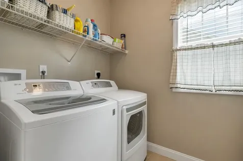 20 Brookview Road Windham NH 03087