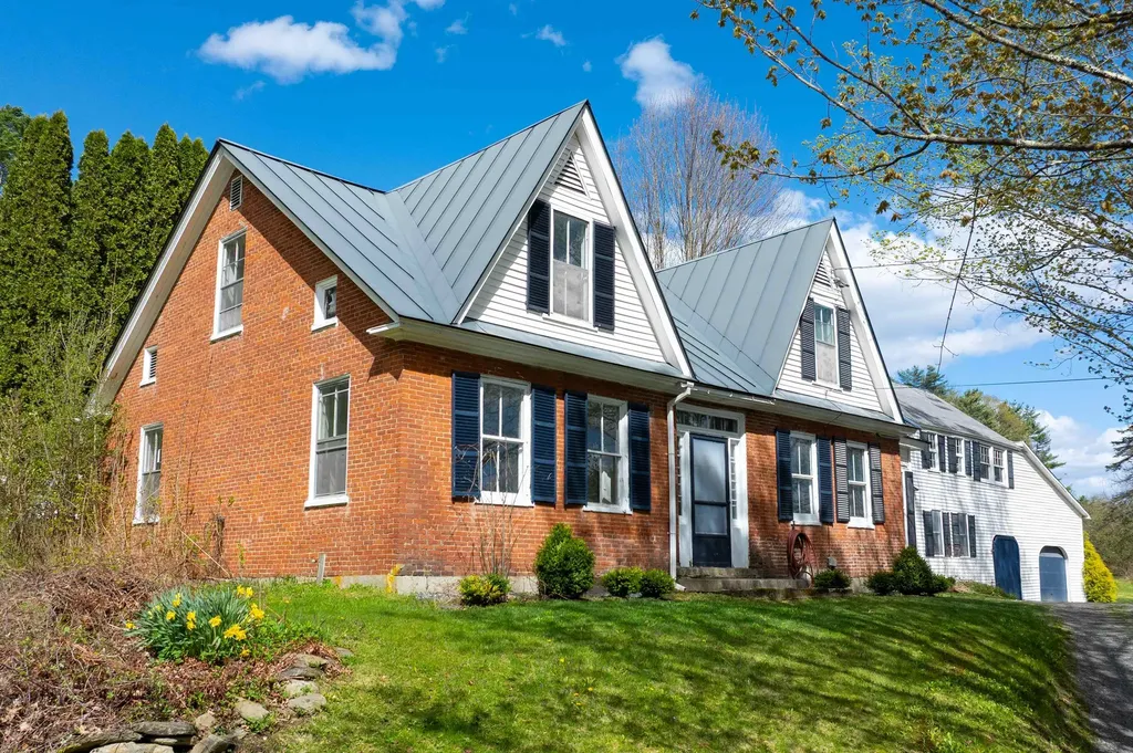 187 Bragg Hill Road Fairlee VT 05045