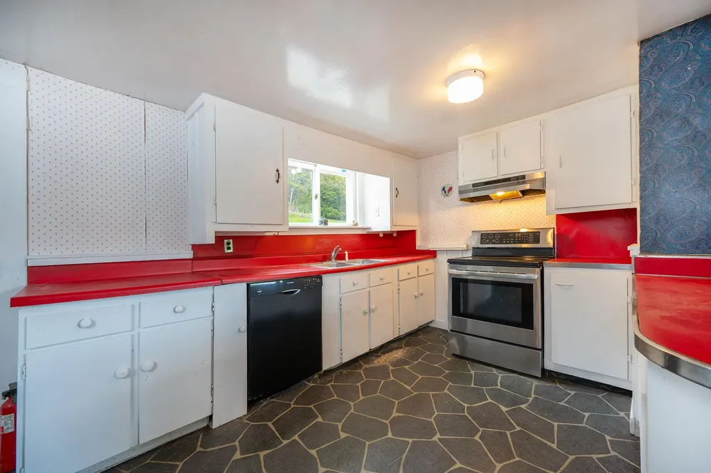 187 Bragg Hill Road Fairlee VT 05045