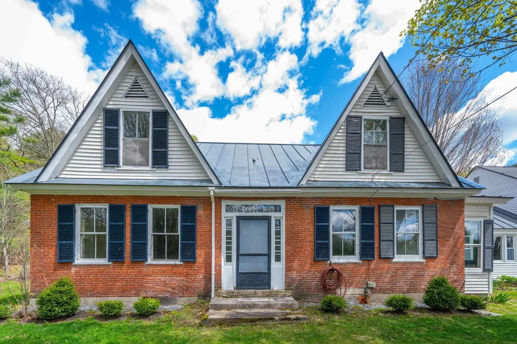 187 Bragg Hill Road Fairlee VT 05045