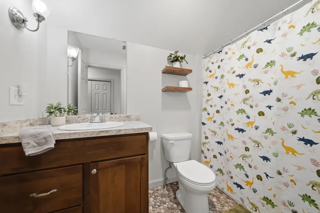 10 Colburn Road New Boston NH 03070