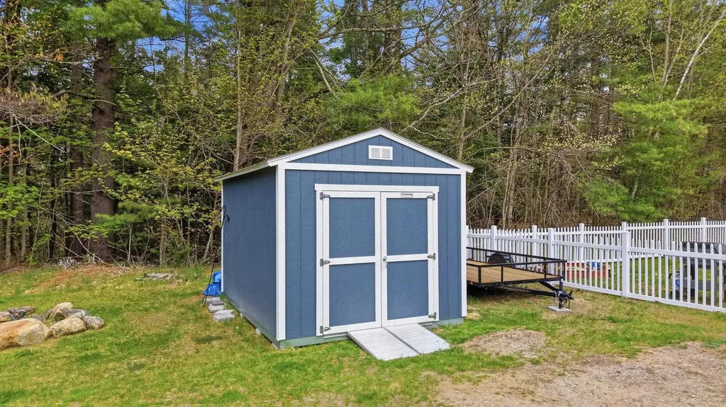 10 Colburn Road New Boston NH 03070