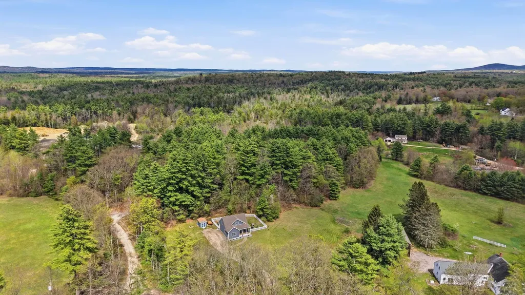 10 Colburn Road New Boston NH 03070