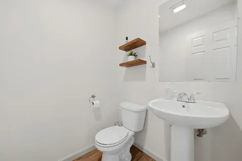 10 Colburn Road New Boston NH 03070