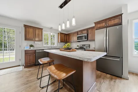 10 Colburn Road New Boston NH 03070