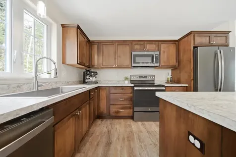10 Colburn Road New Boston NH 03070