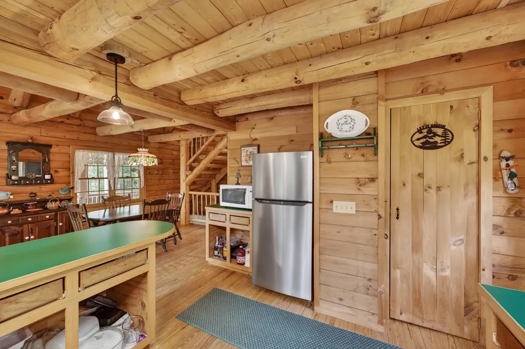 99 Wetherbee Road Lyman NH 03585