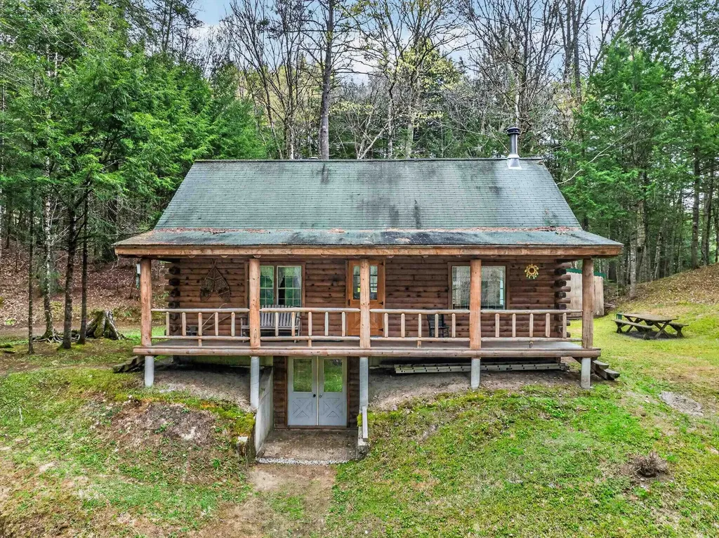 99 Wetherbee Road Lyman NH 03585