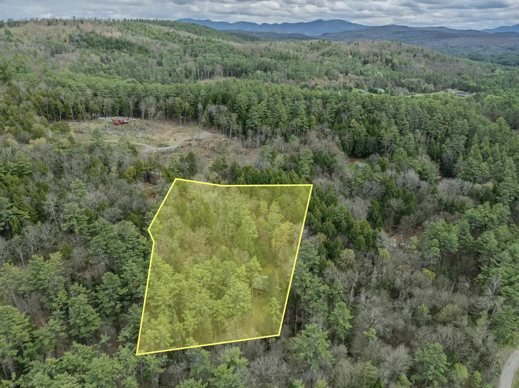 99 Wetherbee Road Lyman NH 03585