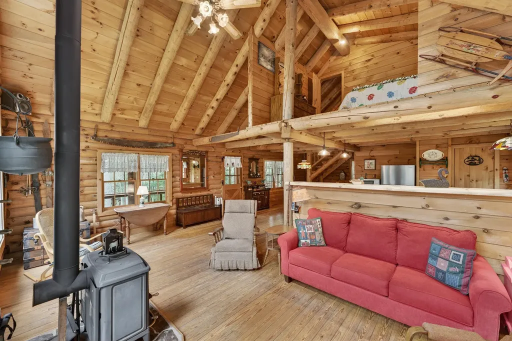 99 Wetherbee Road Lyman NH 03585