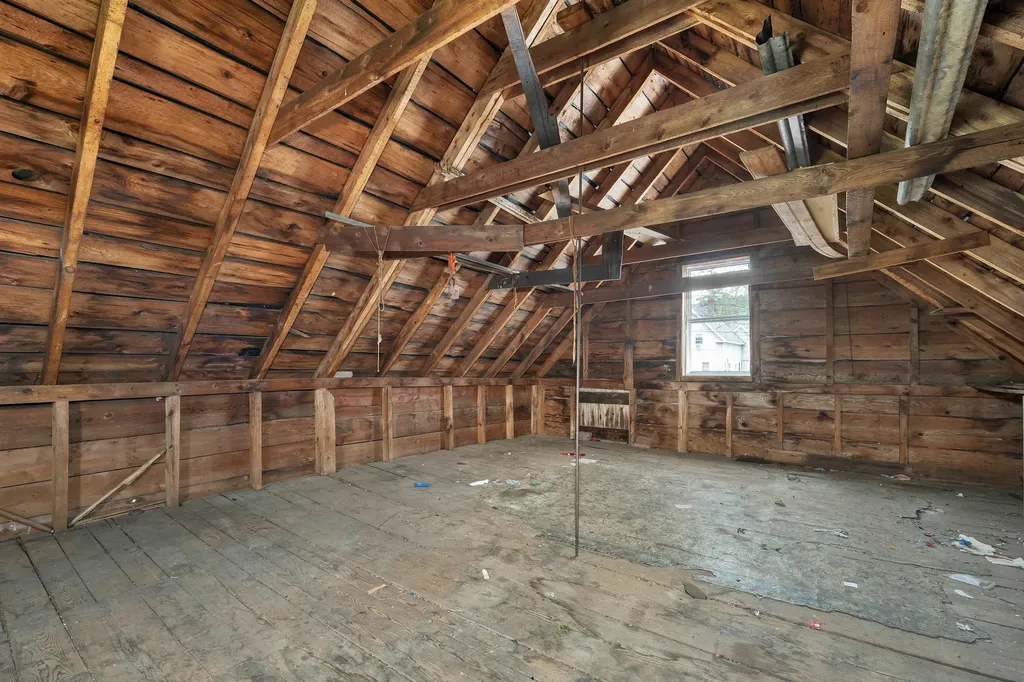 9 Elm Street Milton NH 03851