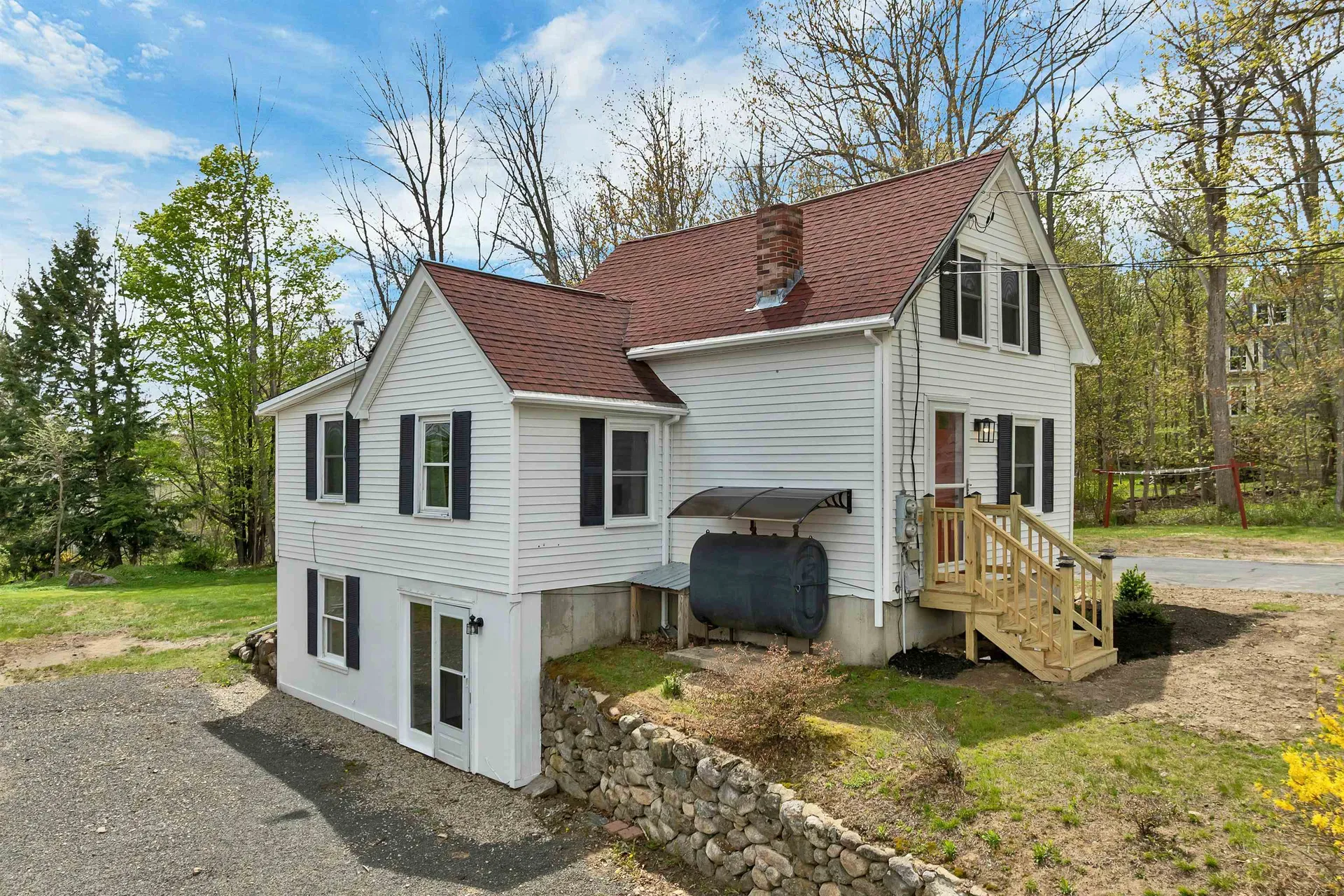 9 Elm Street Milton NH 03851