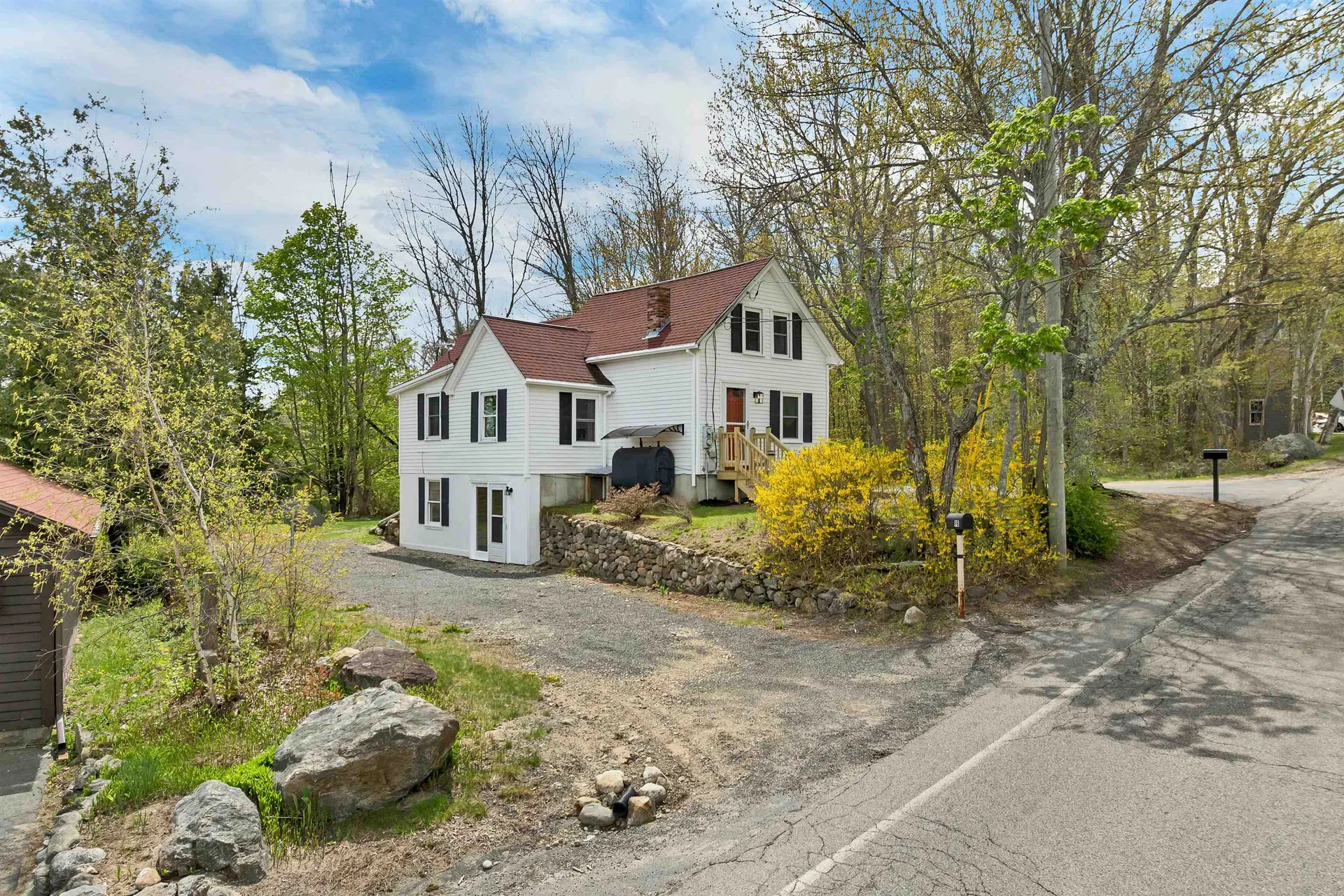 9 Elm Street Milton NH 03851