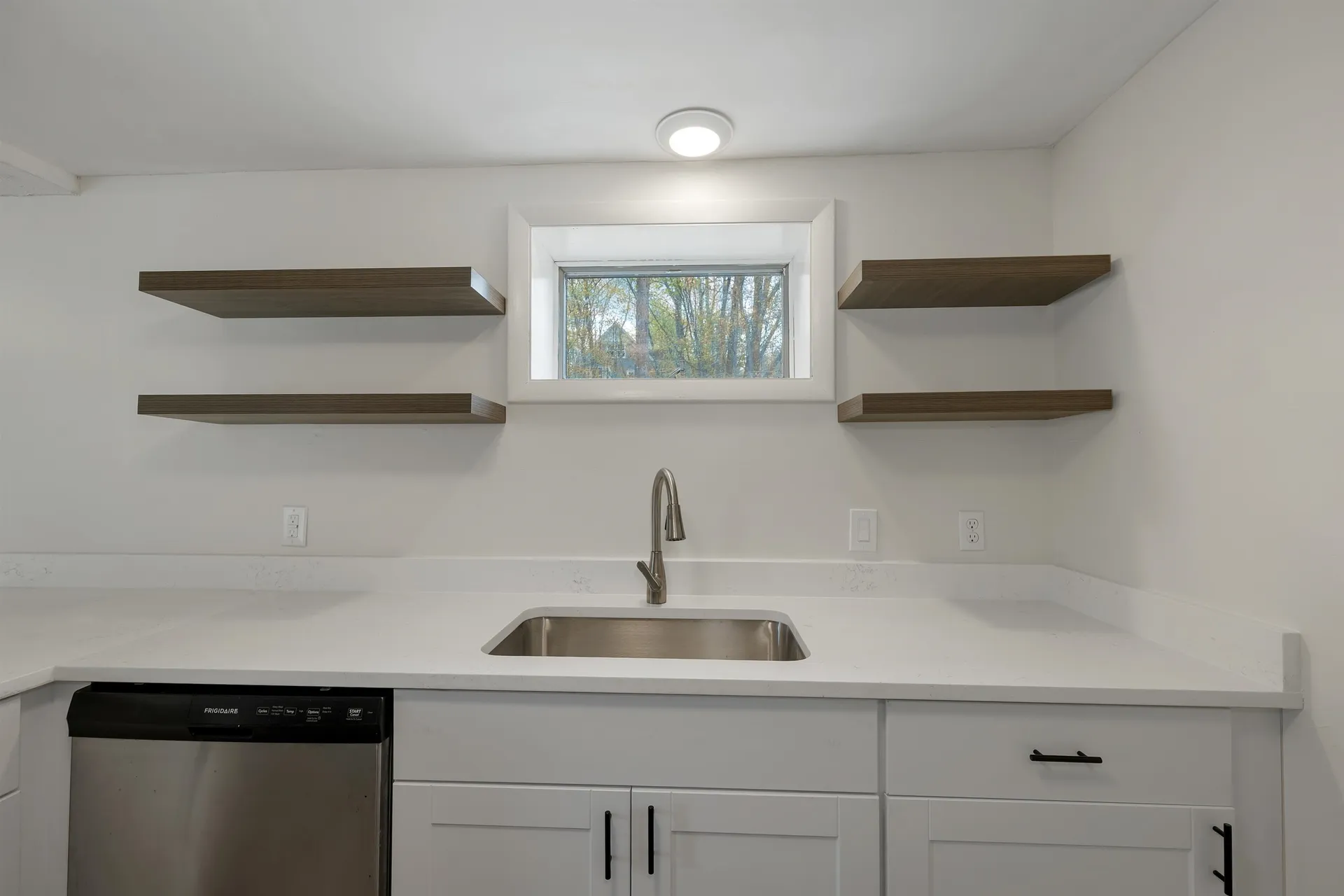 9 Elm Street Milton NH 03851