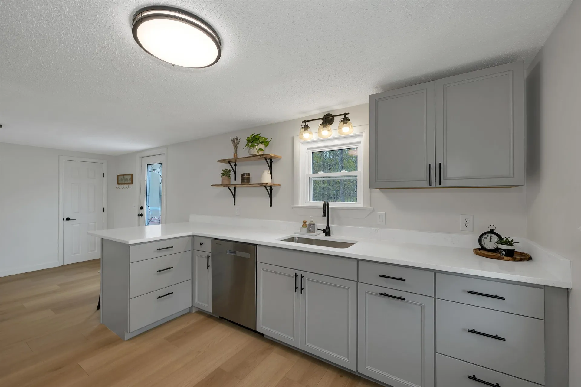 9 Elm Street Milton NH 03851